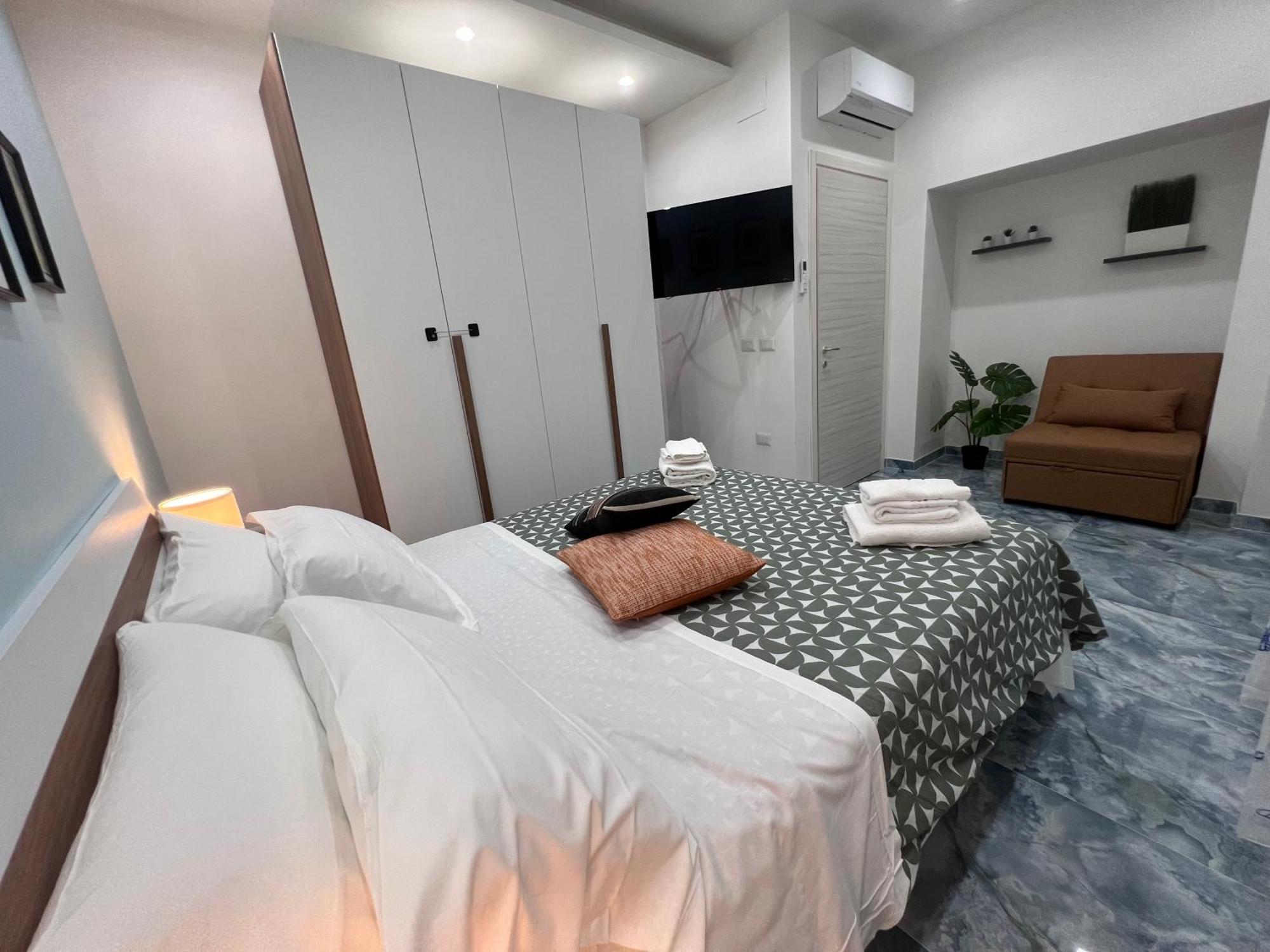Borgo 1313 * Napoli